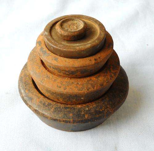 5 X ANTIQUE-SET OF 5 EARLY NESTING SCALE WEIGHTS-AVERY-VERY GOOD CONDITION