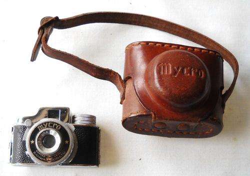 MYCRO-MINI / SUBMINATURE SPY CAMERA-1940s-WW2-IN LEATHER POUCH-VERY GOOD CONDITION