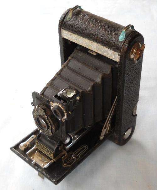 NO 1 KODAK JUNIOR-c1914-FOLDING CAMERA-IN LEATHER POUCH-VERY GOOD CONDITION