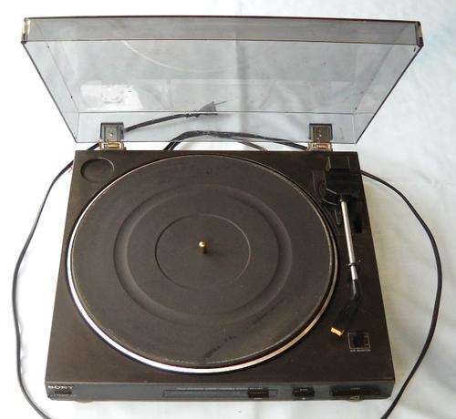 SONY TURNTABLE-MODEL PS-LX63-BLACK-EXCELLENT COSMETIC CONDITION