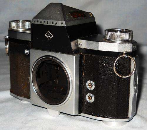 PRAKTICA IVB-Camera Body-c1959-VERY GOOD CONDITION