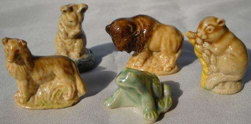 5 MIXED WADE WHIMSIES FIGURINES-EXCELLENT CONDITION