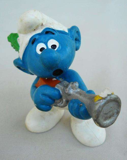 SMURF-HUNTER-PEYO-GOOD CONDITION