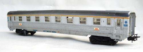 MARKLIN-PASSENGER COACH / WAGON-HO-VERY GOOD CONDITION-1960's-TRAIN