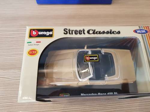 Burago Street classic Mercedes Benz 450 SL
