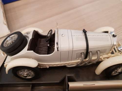 Burago Mercedes Benz SSKL 1931 made in Italy