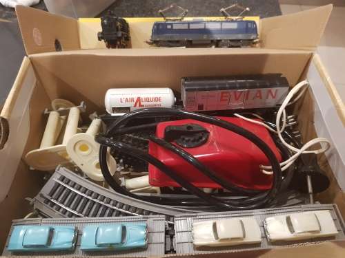 Lima Train set with extra tracks, and locomotive
