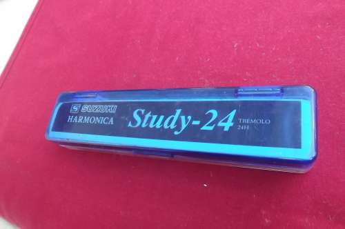 Suzuki study - 24 Tremolo 2411 Harmonica in good condition.Boxed.Working