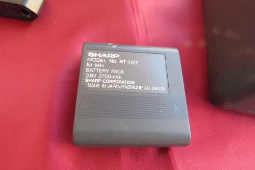 Sharp VL-E99 Viewcam 8 dis. Made in Japan with 64x digital zoom. Sharp AC adapter