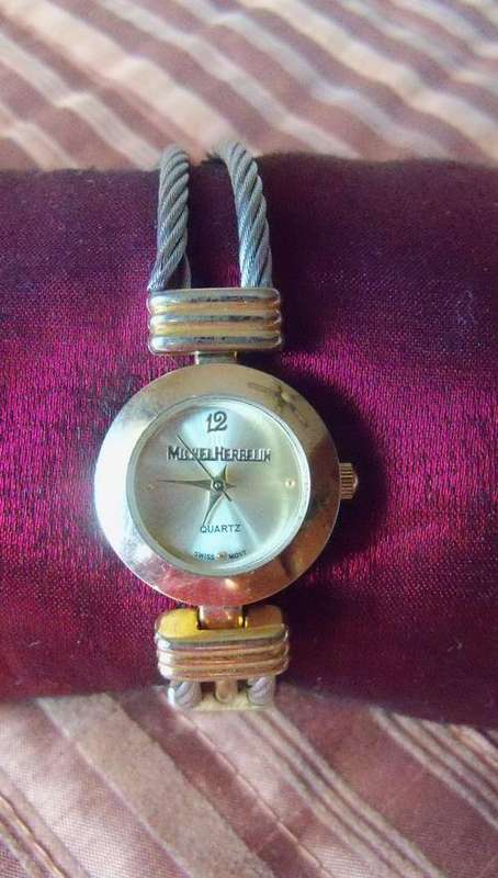 Michel Herbelin Quartz Ladies watch - Swiss Movt - wristband broken - watch working