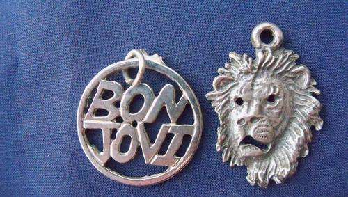 Set of 2 pendants as per scan