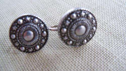 Pair of Vintage screw on earrings