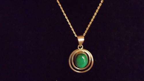 Silver 925 pendant with Malachite stone on silver chain