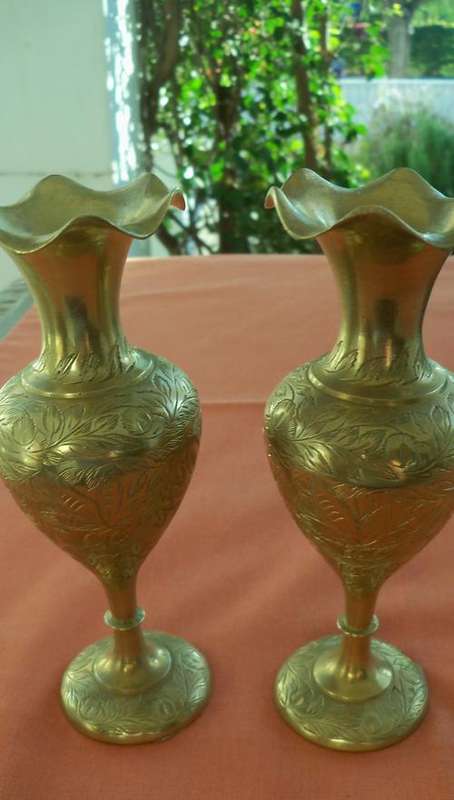 Pair of Brass Vases - Bottom of 1 chipped - height 15.5 cm