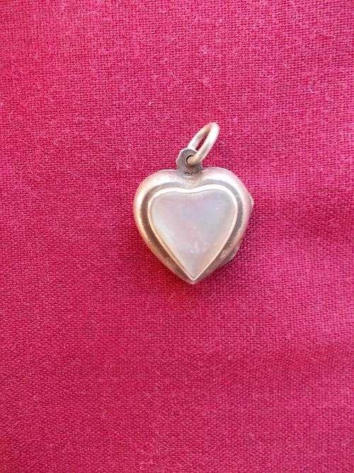 Silver 925 locket heart with Mother of Pearl inlay