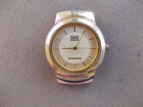 Q+Q Men's Quartz watch - need battery
