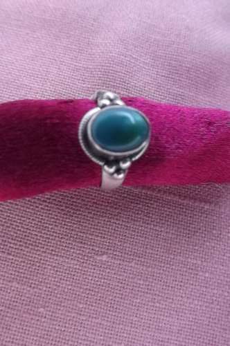 Silver Ring 925 with green stone - size 6
