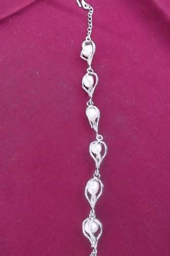 Bracelet with 6 cultivated Pearls