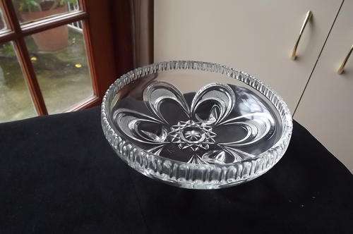 Glass Bowl - 19cm diameter
