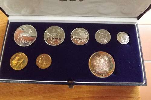 RSA  SA Mint short collection 1988 with R1 Silver coin
