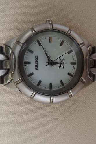 Seiko Men's Watch Crystal - working