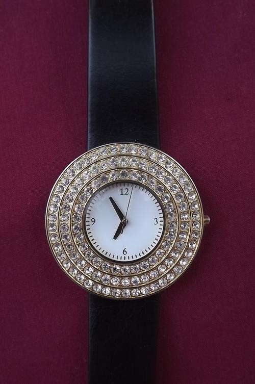 Ladies Fashion Watch - as new - working