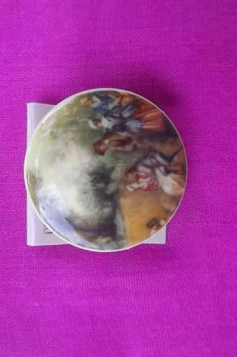 Vintage Porcelain Brooch 4.15 diam - as new