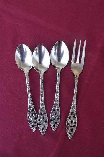 EPNS set of 3 Teaspoons + Cake Fork
