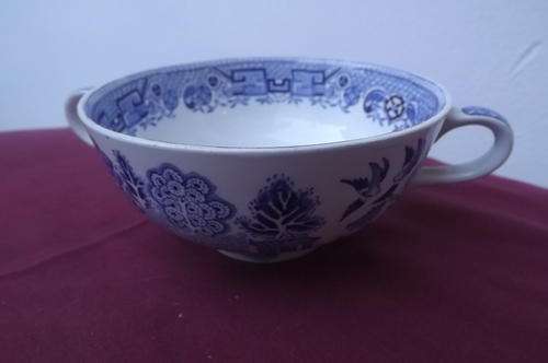 WR Midwinter English Vintage Blue Willow Bowl