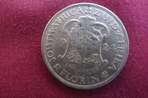 Union of SA 1924 2 Shilling Silver Coin