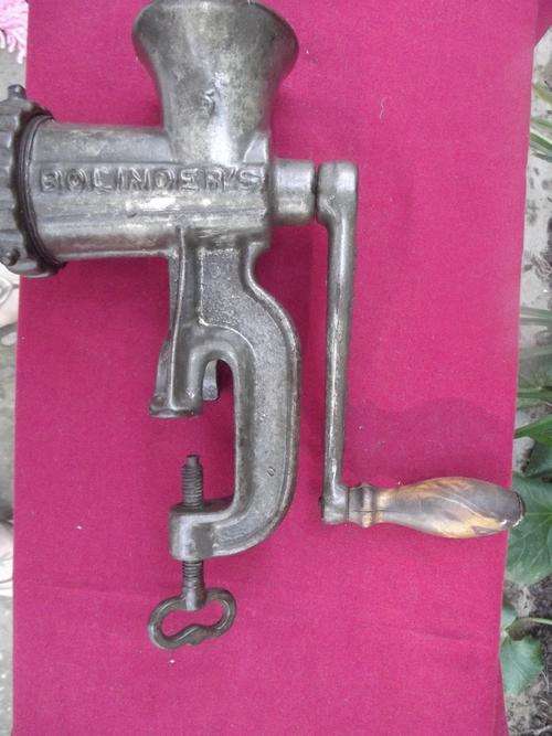 Vintage Cast Iron Bolinder's No 5 Mincer