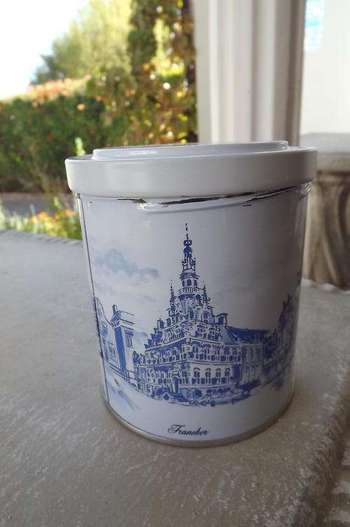 Blue & White Wilhelmina Peppermint Tin - 12cm high