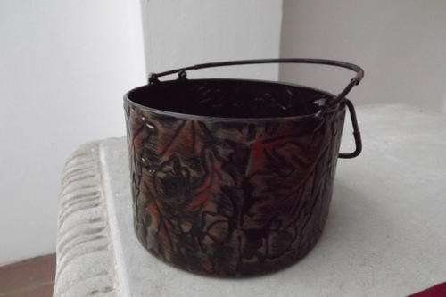 Metal Basket with Double Handle and Colourful Leaf Decoration - 11cm high, 1.7cm diameter