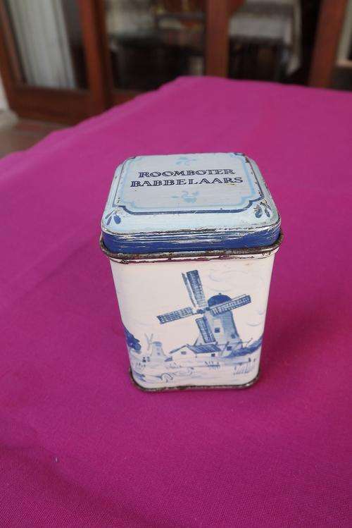 Small Room Botter Babbelaars Tin made in England - 6x4cm