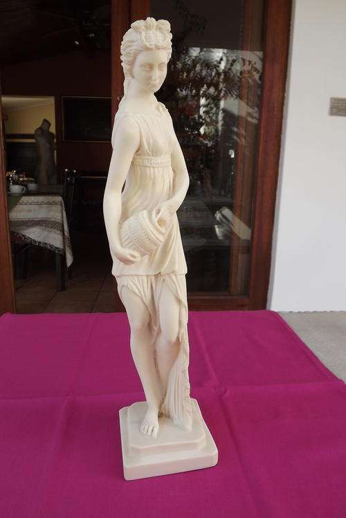 Tall Stonelite Statue of Woman - Arta Fina - 40cm