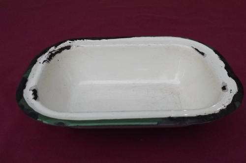 Antique Enamel Cream Oven Dish - used a lot - 16x23cm