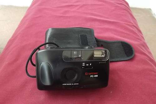 Safeway PC 488 Film Camera - Lens made in Japan - as is