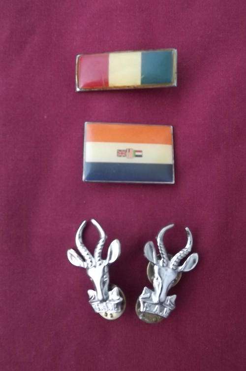 Set of Bokkie Collar Badges and 2 'balkies'