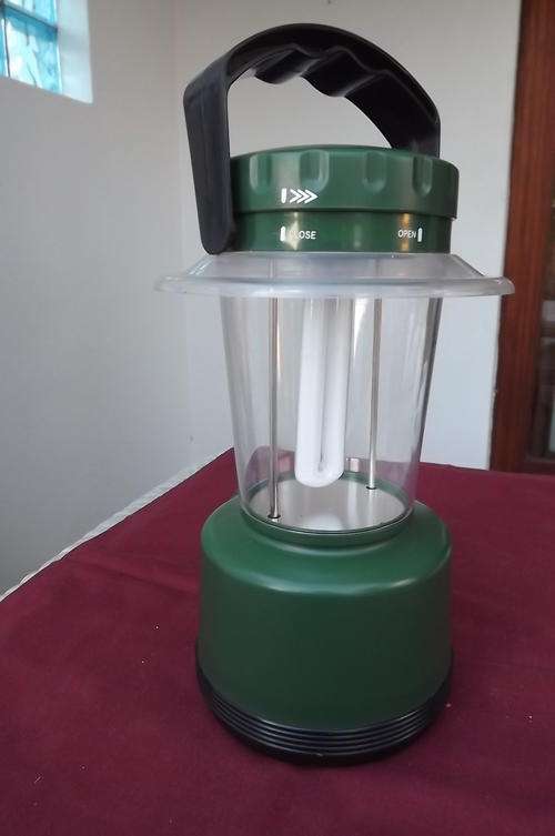 Camping 12V Battery Light - as new - re-chargeable battery included