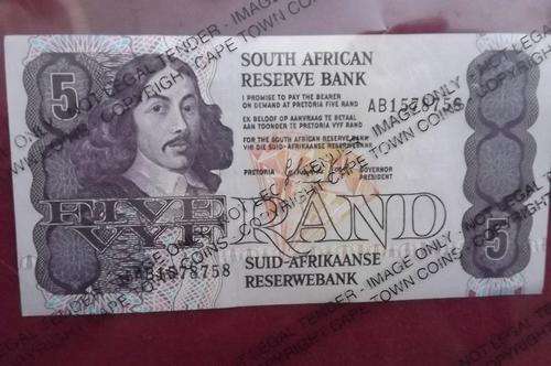 SA R5 Banknote in Alpha-Numeric Numbering signed Gerhard de Kock - Crisp and New