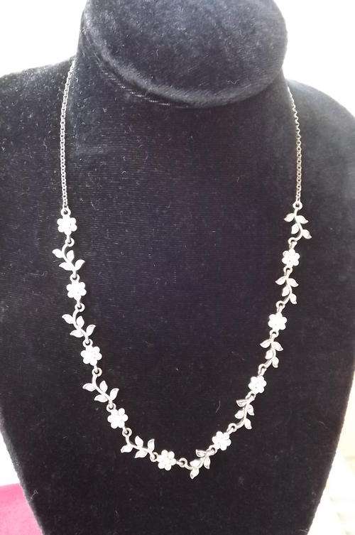 Very Pretty Dainty Simulated Diamond Necklace - good condition