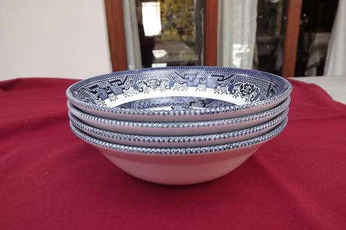 Set of 4 Dessert Bowls in Blue Design by Churchill - made in England