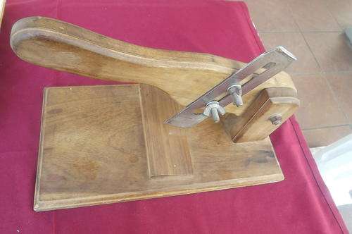 Wooden Bilton Slicer/Cutter - 34cm long - good condition