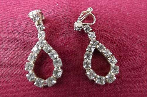 Pair of Clip Op Earrings as per scan