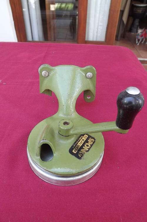 Vintage Cast Iron Bean Slicer by Sprong in excellent condition - it fell and a piece broke off