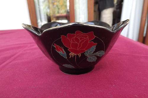 Small Black Porcelain Bowl with handpainted Flowers and Gilded Rim--height 6cm, 11cm diam
