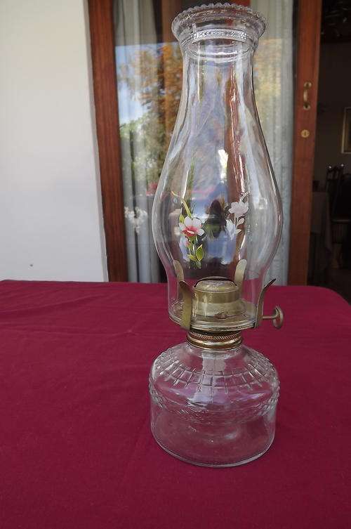 Beautiful Glass Lamp with New Wick & Glass - good condition - height 32cm