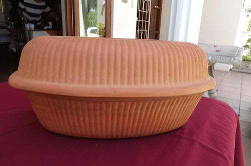 Oval Clay Cooking Dish from Italy with glazed inner - 23x34cm - height with lid 17cm-used once/twice