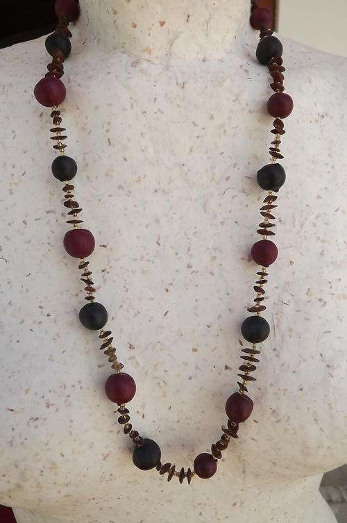 Pretty Ethnic Necklace made from green & red coloured pips and seeds - as new