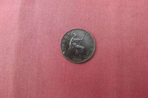 Victoria DG 1880 Half Penny - see scans for condition